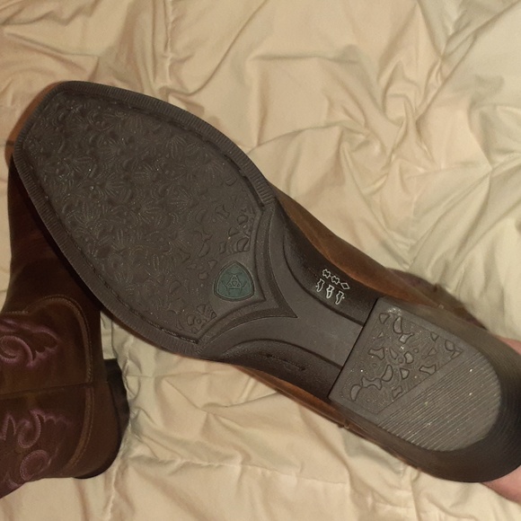 Women's Ariat western style boots size 10 - Picture 11 of 11
